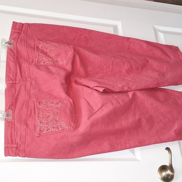 Q  Gloria Vanderbilt casual stretch slimming affect plus size capris 24W - Picture 2 of 5